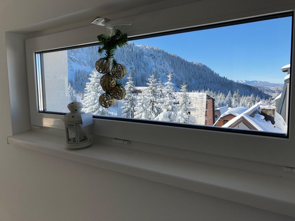 Apartmani Mont 1 ยาโฮรินา ภายนอก รูปภาพ